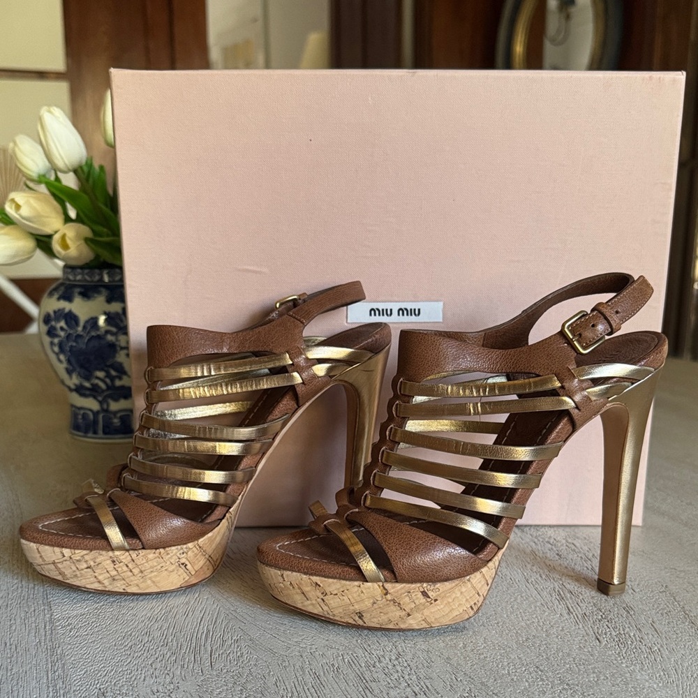 Miu Miu Leather Colorblock Pattern T-Strap Sandals